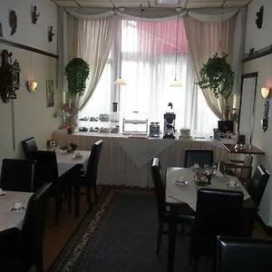 Staten Отель